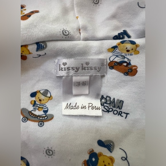 Kissy kissy jacket 🧥 - Picture 2 of 3